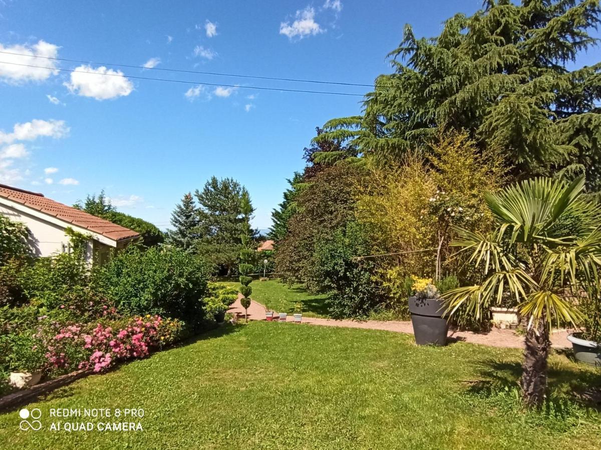 Bed and Breakfast Érable Pourpre Saint-Georges-Haute-Ville Exterior foto